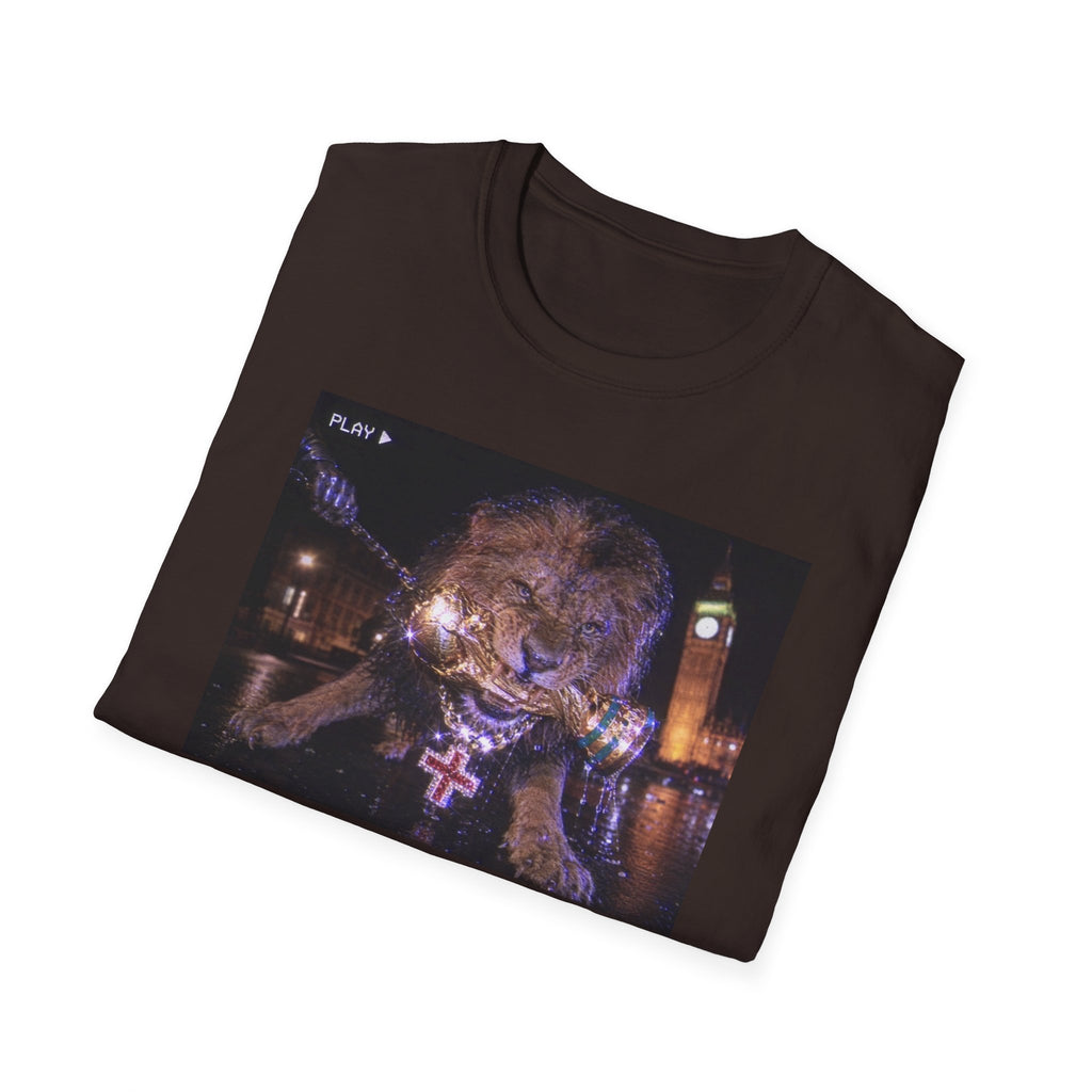 Lion of Glory Graphic Tee