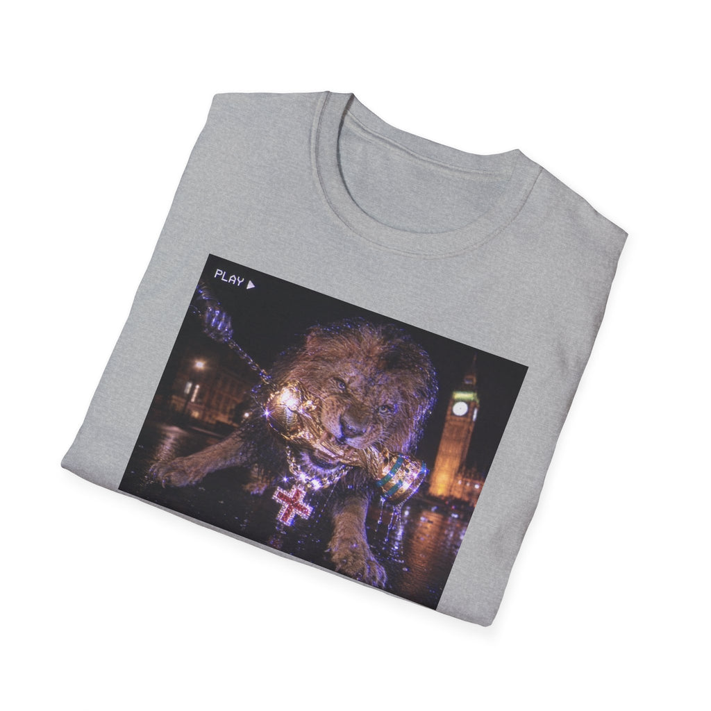 Lion of Glory Graphic Tee