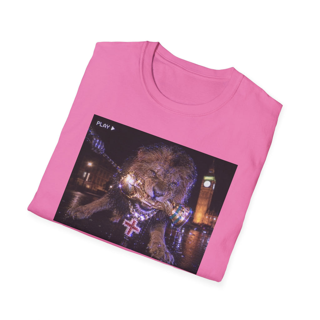 Lion of Glory Graphic Tee