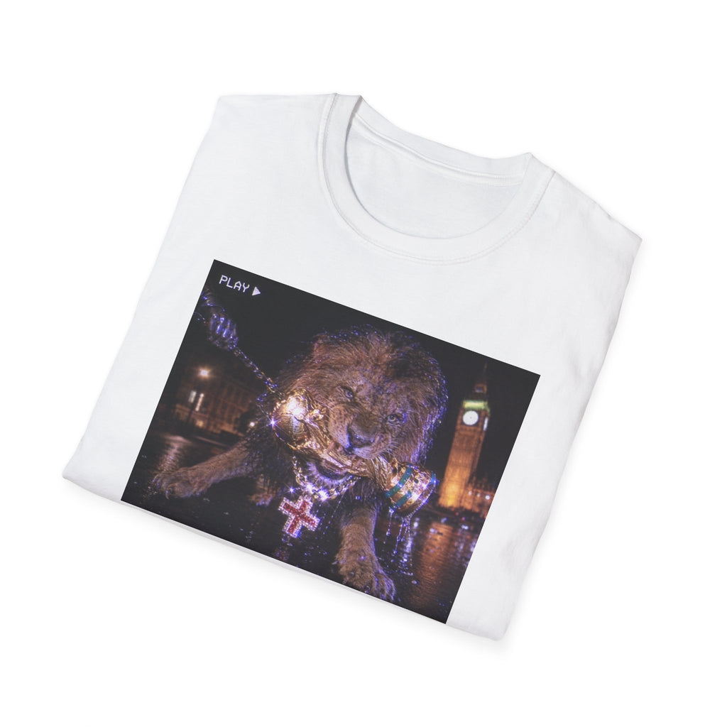 Lion of Glory Graphic Tee