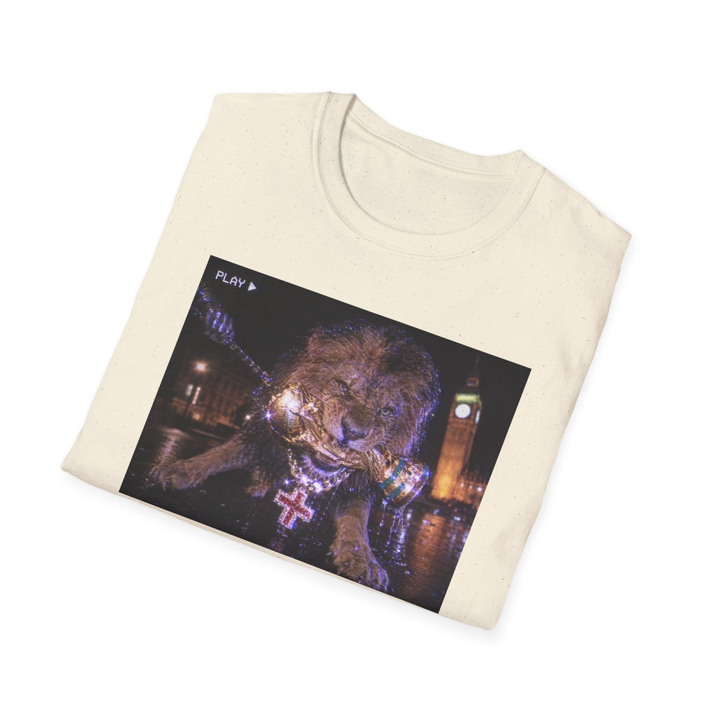 Lion of Glory Graphic Tee