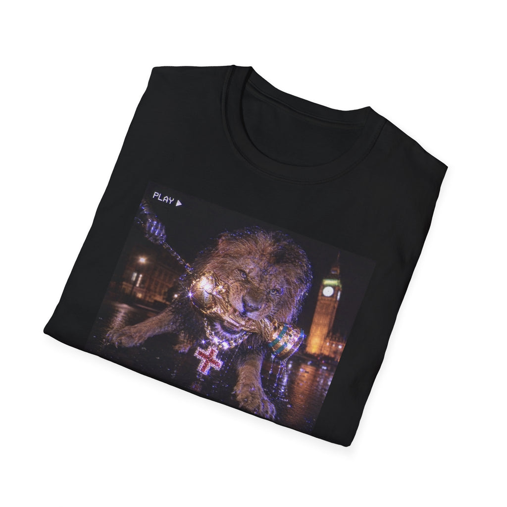 Lion of Glory Graphic Tee
