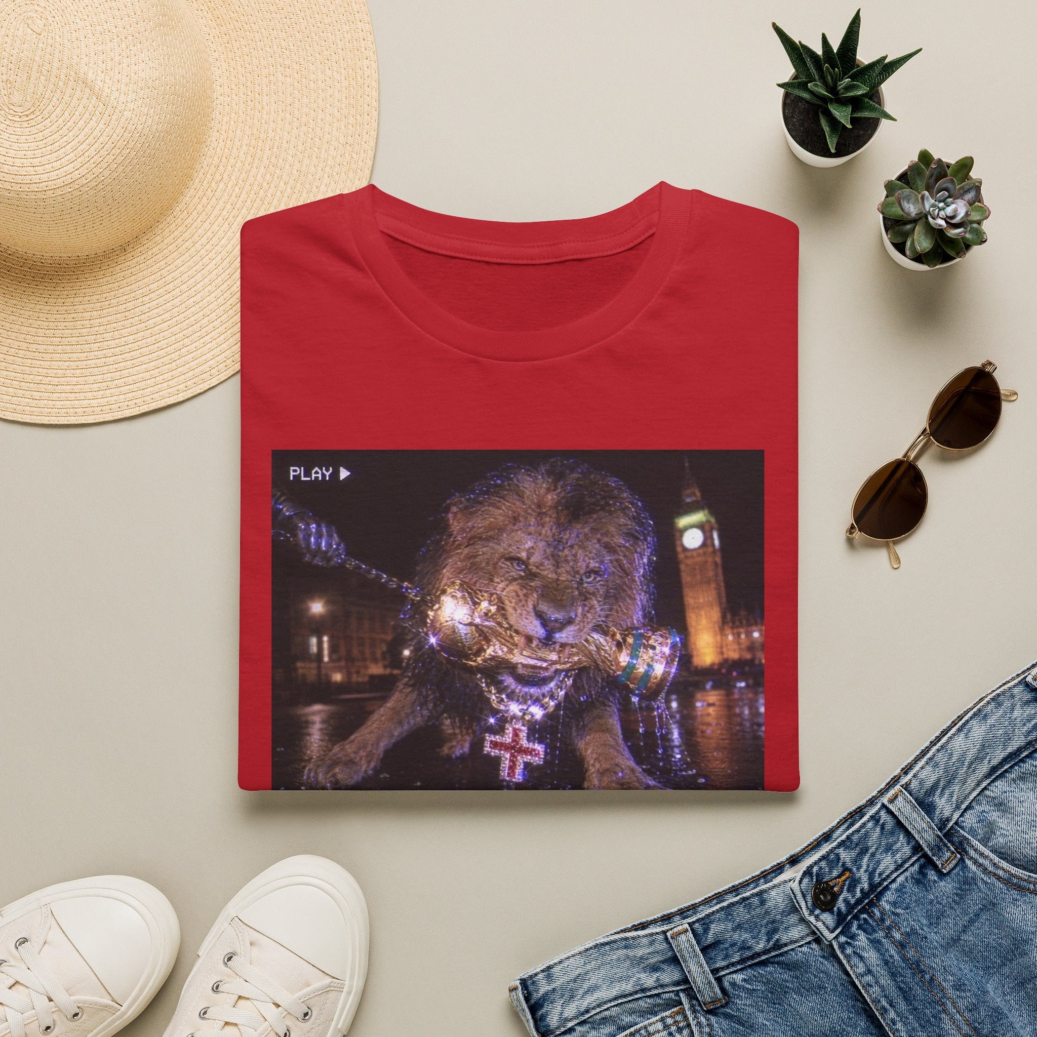 Lion of Glory Graphic Tee